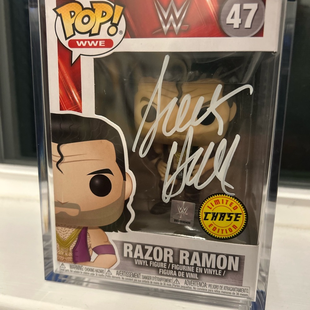 Funko Pop WWE Razor Ramon Limited Edition Figure Signed Chase
